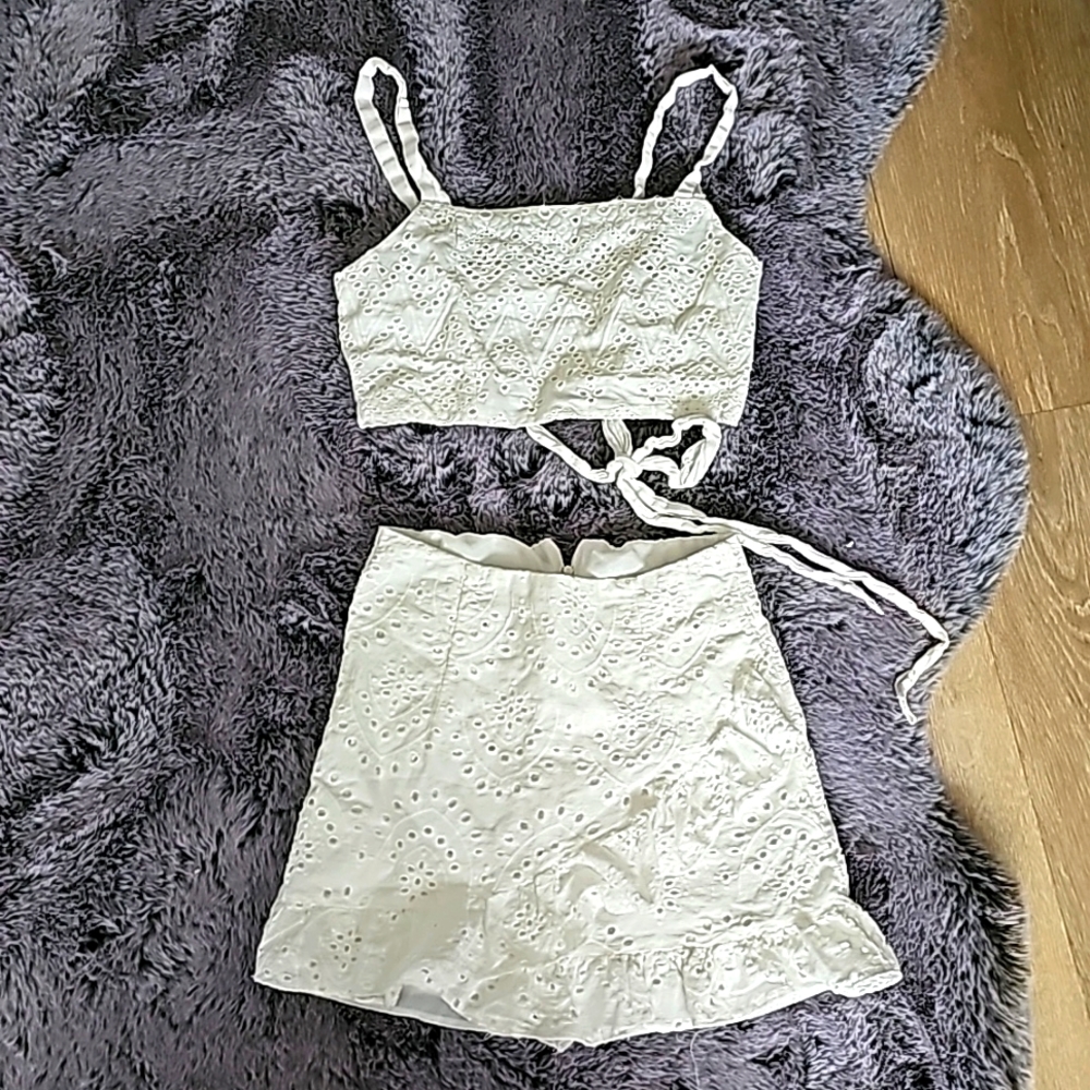 SOLD Free people 💓 XS white crop top and skort